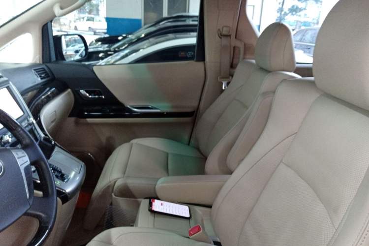 Used Toyota Alphard 2012 3.5L Luxury Edition Left Front Seat