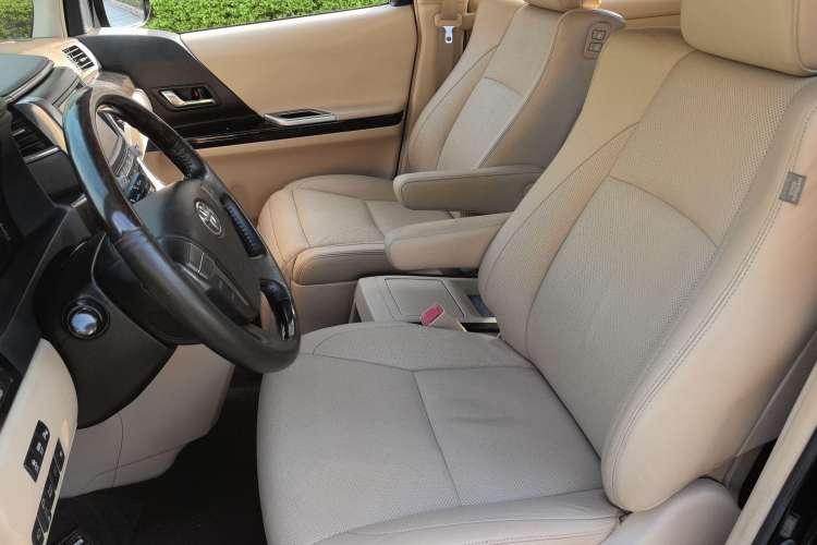 Used Toyota Alphard 2012 3.5L Luxury Edition Left Front Seat