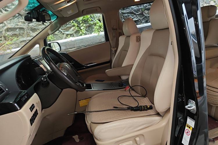 Used Toyota Alphard 2012 3.5L Luxury Edition Left Front Seat