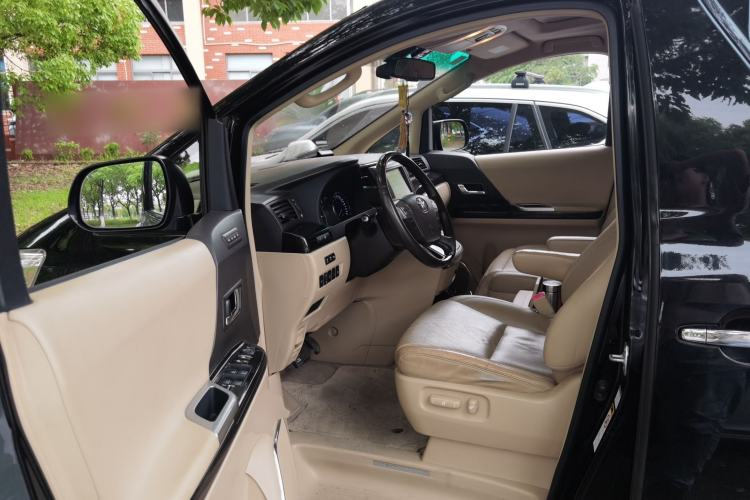 Used Toyota Alphard 2012 3.5L Luxury Edition Left Front Seat