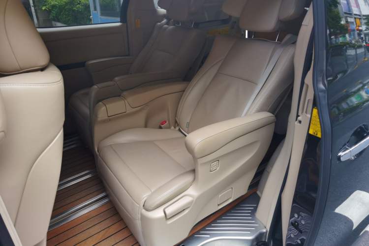 Used Toyota Alphard 2012 3.5L Luxury Edition Left Rear Seat