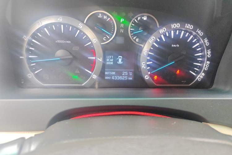 Used Toyota Alphard 2012 3.5L Luxury Edition Odometer Close Up