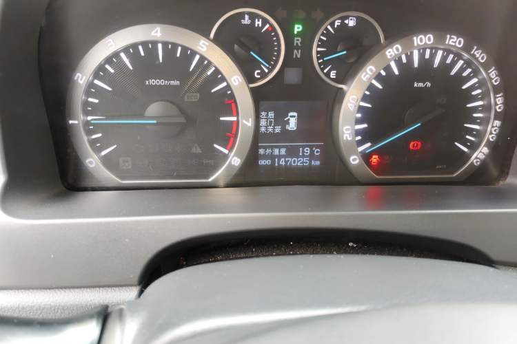 Used Toyota Alphard 2012 3.5L Luxury Edition Odometer Close Up