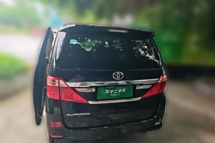 Used Toyota Alphard 2012 2.4L Luxury Edition Rear