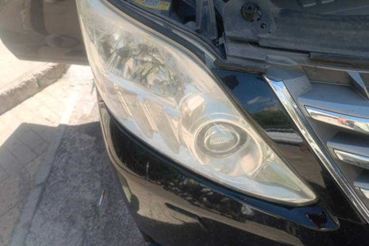 Used Toyota Alphard 2012 3.5L Luxury Edition Right Front Headlight
