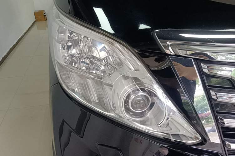 Used Toyota Alphard 2012 3.5L Luxury Edition Right Front Headlight