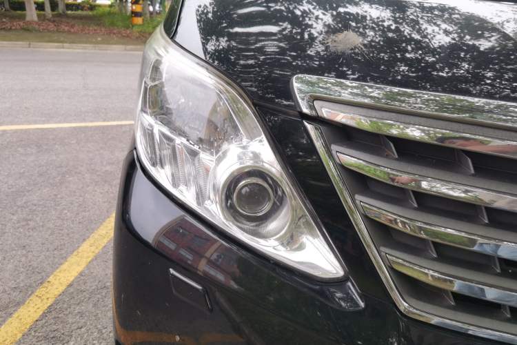 Used Toyota Alphard 2012 3.5L Luxury Edition Right Front Headlight