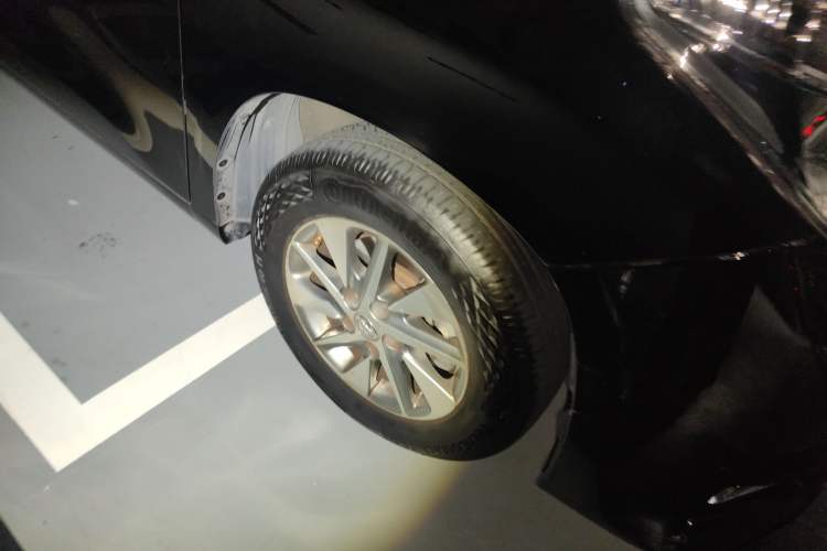 Used Toyota Alphard 2012 3.5L Luxury Edition Right Front Wheel Hub