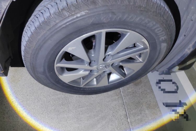 Used Toyota Alphard 2012 3.5L Luxury Edition Right Front Wheel Hub