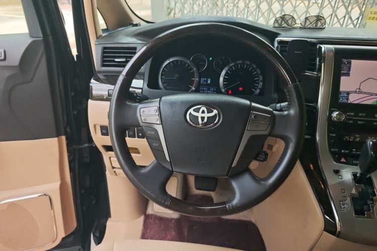Used Toyota Alphard 2012 2.4L Luxury Edition Steering Wheel