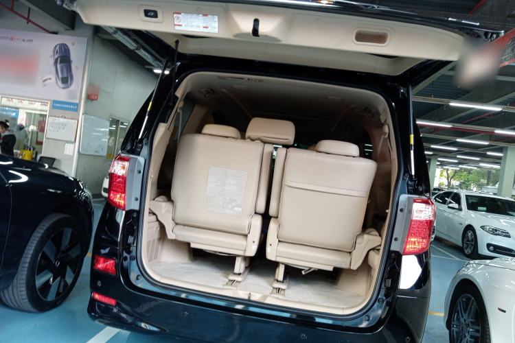 Used Toyota Alphard 2012 3.5L Luxury Edition Trunk