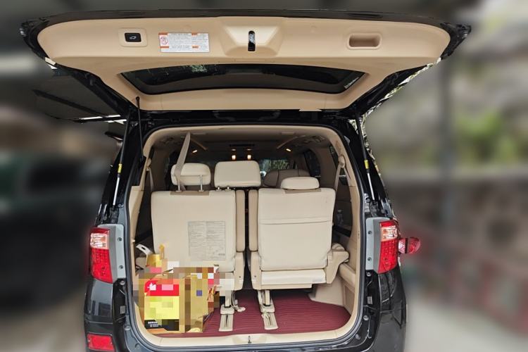 Used Toyota Alphard 2012 3.5L Luxury Edition Trunk