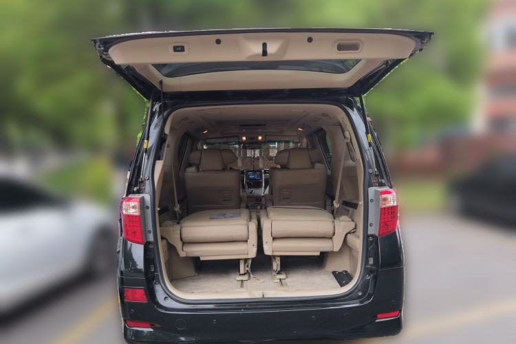 Used Toyota Alphard 2012 3.5L Luxury Edition Trunk