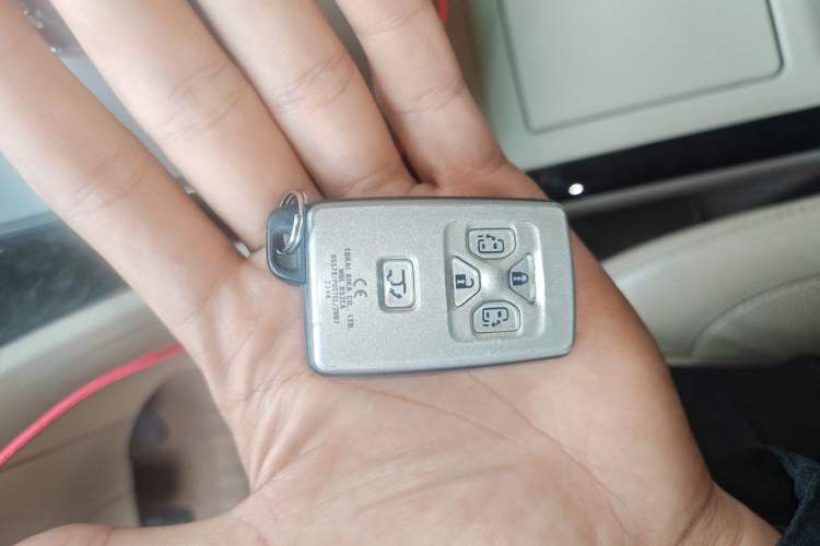 Used Toyota Alphard 2012 3.5L Luxury Edition Vehicle Key