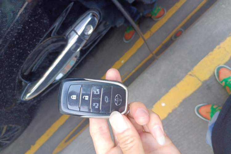 Used Toyota Alphard 2012 3.5L Luxury Edition Vehicle Key