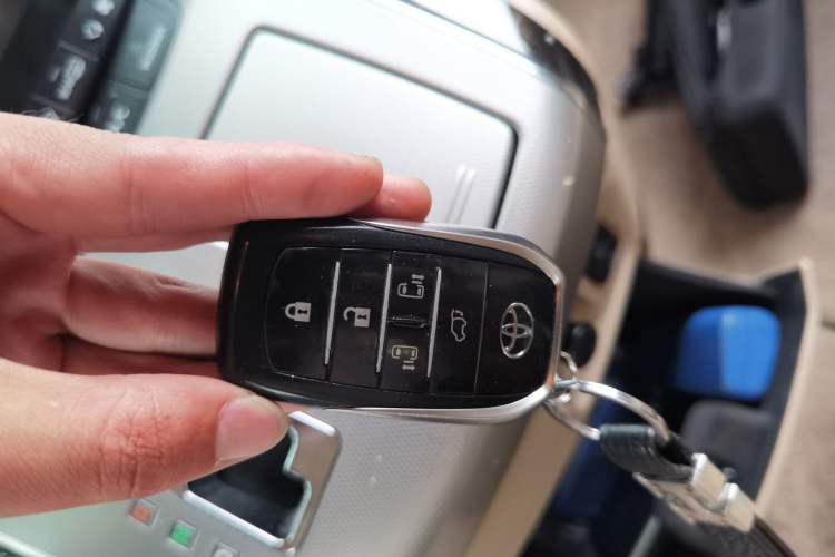 Used Toyota Alphard 2012 3.5L Luxury Edition Vehicle Key