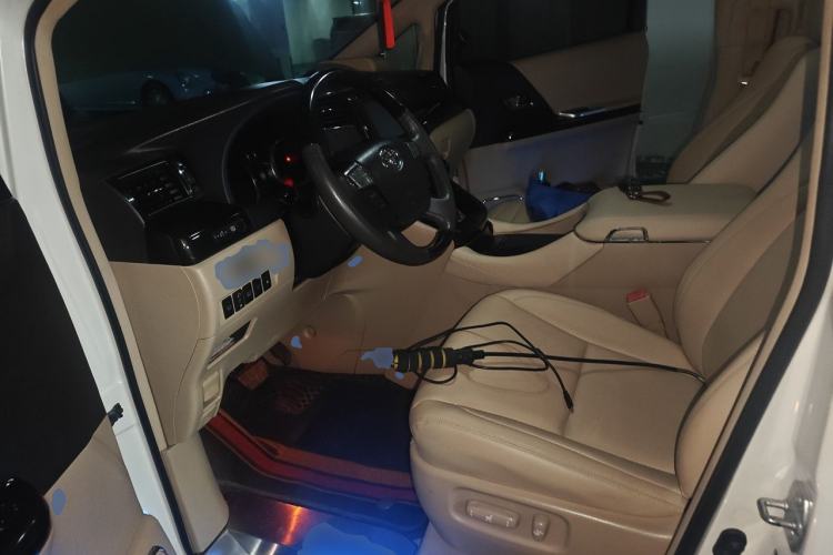 Used Toyota Alphard 2012 3.5L Luxury Edition Driver Seat