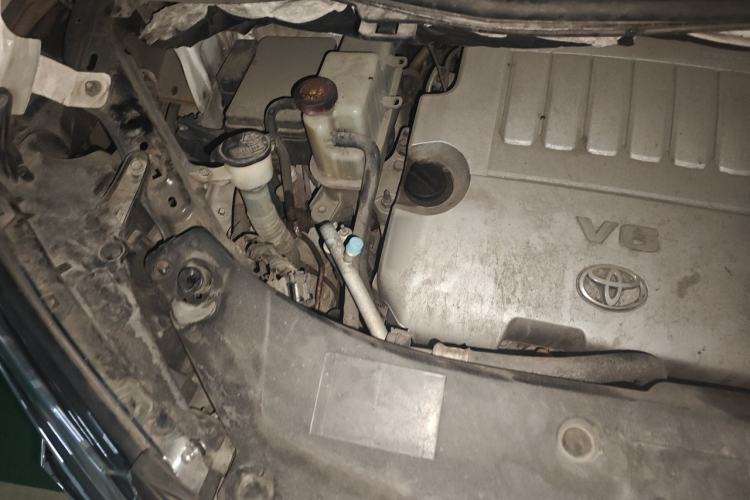 Used Toyota Alphard 2012 3.5L Luxury Edition Engine Bay Right