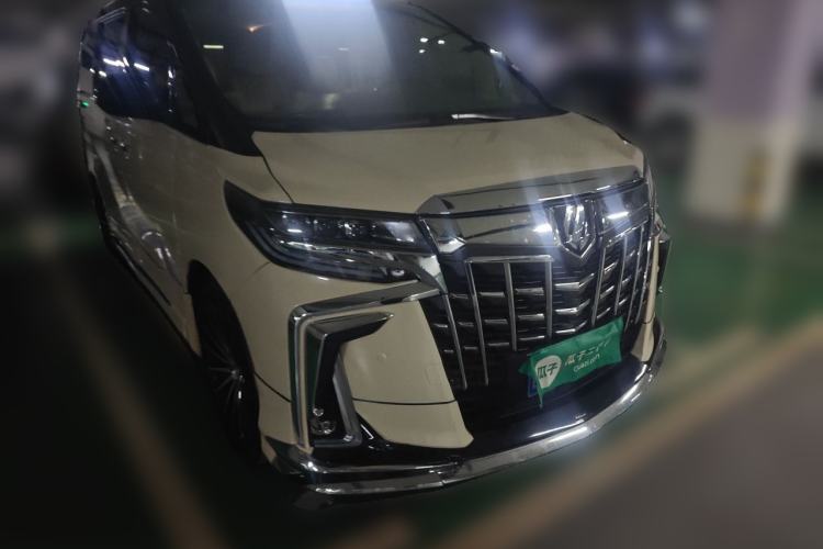 Used Toyota Alphard 2012 3.5L Luxury Edition Front Right 45 Deg
