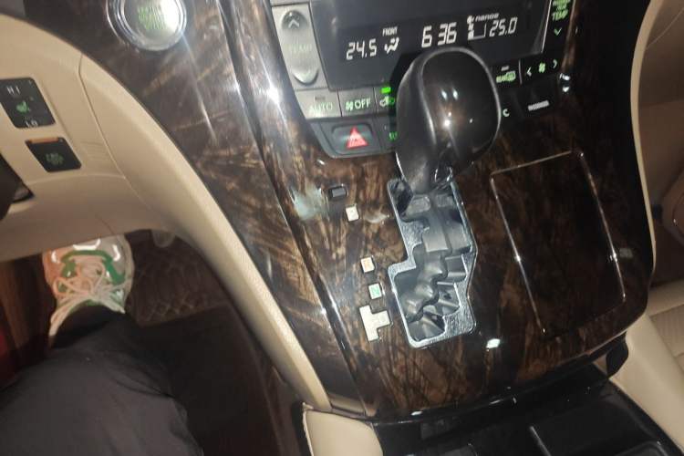 Used Toyota Alphard 2012 3.5L Luxury Edition Gear Lever