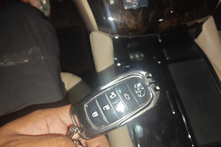 Used Toyota Alphard 2012 3.5L Luxury Edition Vehicle Key