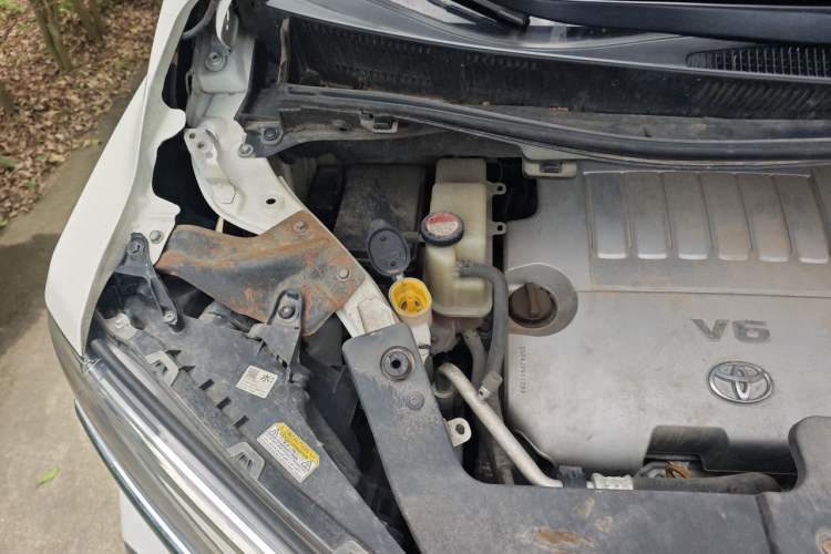 Used Toyota Alphard 2012 3.5L Luxury Edition Engine Bay Right