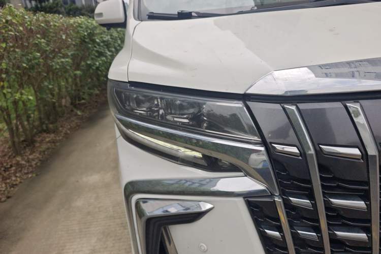 Used Toyota Alphard 2012 3.5L Luxury Edition Right Front Headlight