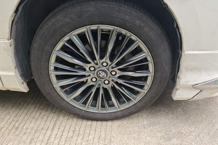 Used Toyota Alphard 2012 3.5L Luxury Edition Right Front Wheel Hub