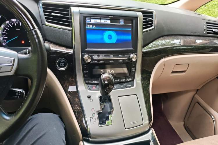 Used Toyota Alphard 2012 3.5L Luxury Edition Audio And AC Panel