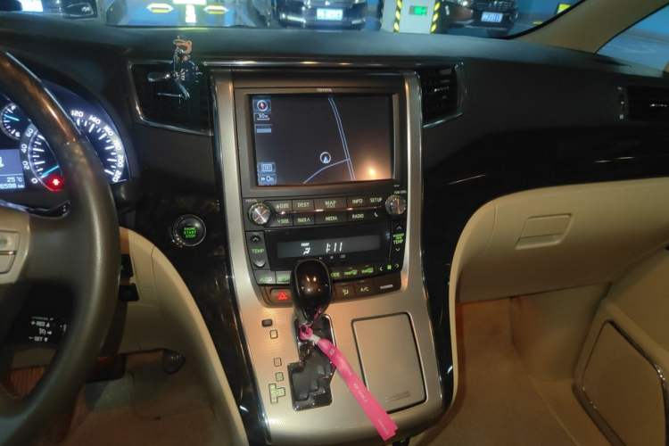 Used Toyota Alphard 2012 3.5L Luxury Edition Audio And AC Panel