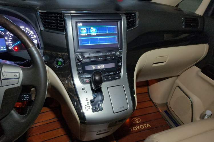 Used Toyota Alphard 2012 3.5L Luxury Edition Audio And AC Panel