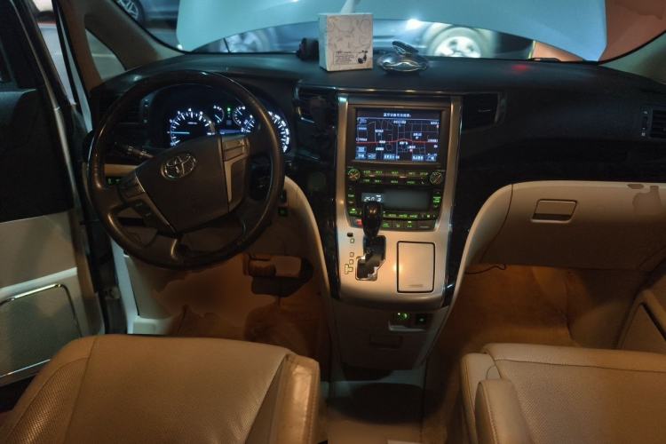 Used Toyota Alphard 2012 3.5L Luxury Edition Center Console