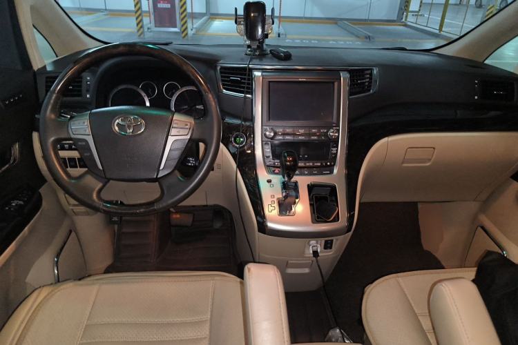 Used Toyota Alphard 2012 3.5L Luxury Edition Center Console