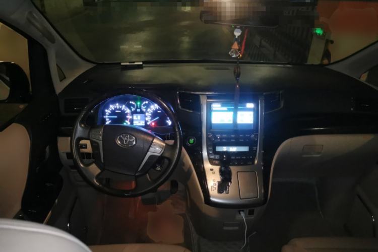 Used Toyota Alphard 2012 3.5L Luxury Edition Center Console