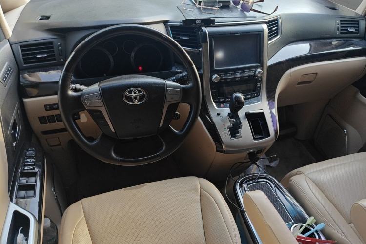 Used Toyota Alphard 2012 3.5L Luxury Edition Center Console