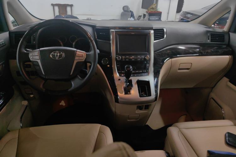 Used Toyota Alphard 2012 3.5L Luxury Edition Center Console