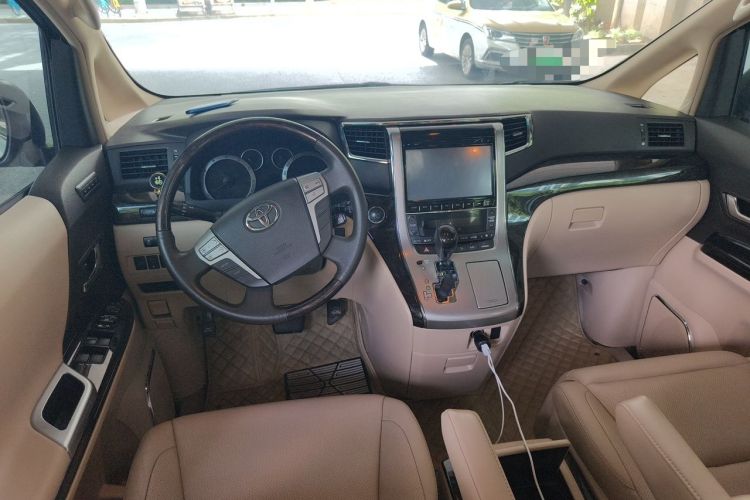 Used Toyota Alphard 2012 3.5L Luxury Edition Center Console