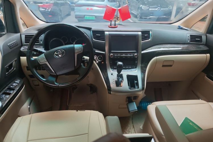 Used Toyota Alphard 2012 3.5L Luxury Edition Center Console