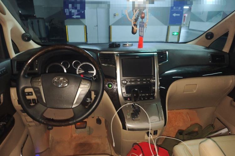 Used Toyota Alphard 2012 3.5L Luxury Edition Center Console