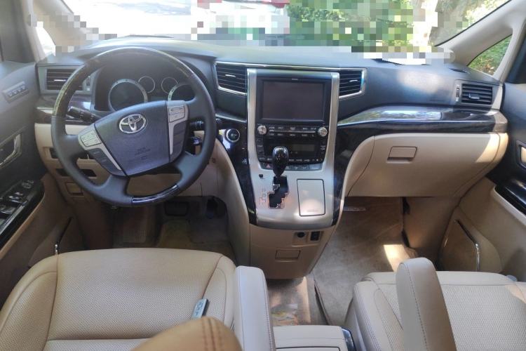 Used Toyota Alphard 2012 3.5L Luxury Edition Center Console