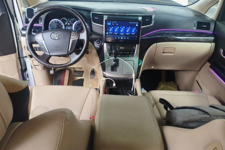 Used Toyota Alphard 2012 3.5L Luxury Edition Center Console