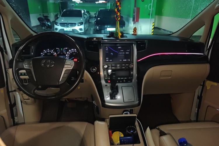 Used Toyota Alphard 2012 3.5L Luxury Edition Center Console