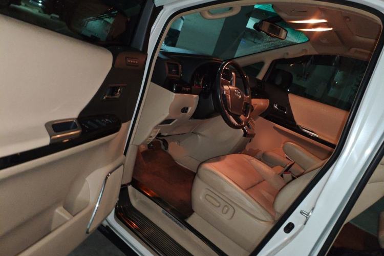Used Toyota Alphard 2012 3.5L Luxury Edition Driver Seat