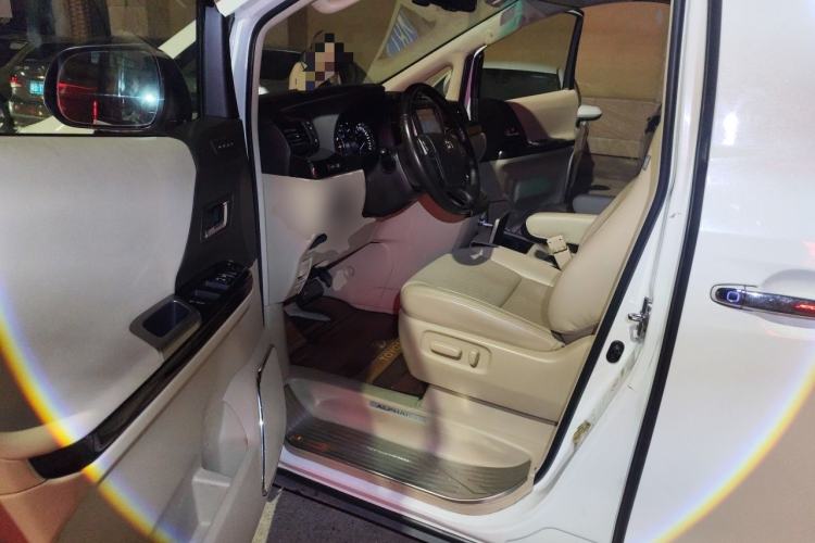 Used Toyota Alphard 2012 3.5L Luxury Edition Driver Seat