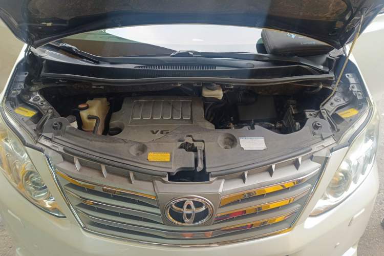 Used Toyota Alphard 2012 3.5L Luxury Edition Engine Bay