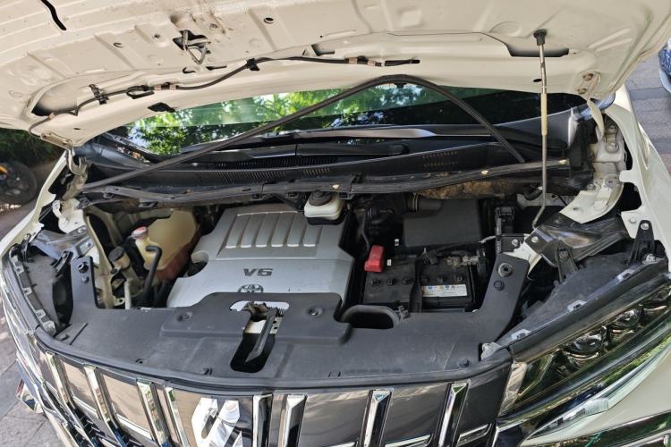 Used Toyota Alphard 2012 3.5L Luxury Edition Engine Bay