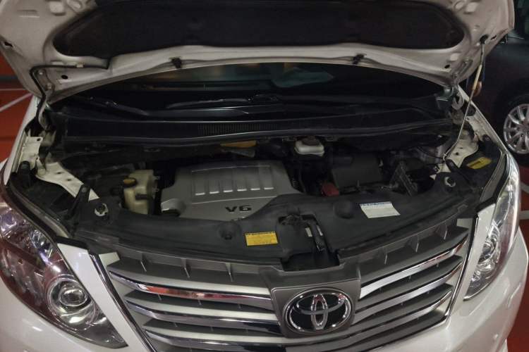 Used Toyota Alphard 2012 3.5L Luxury Edition Engine Bay