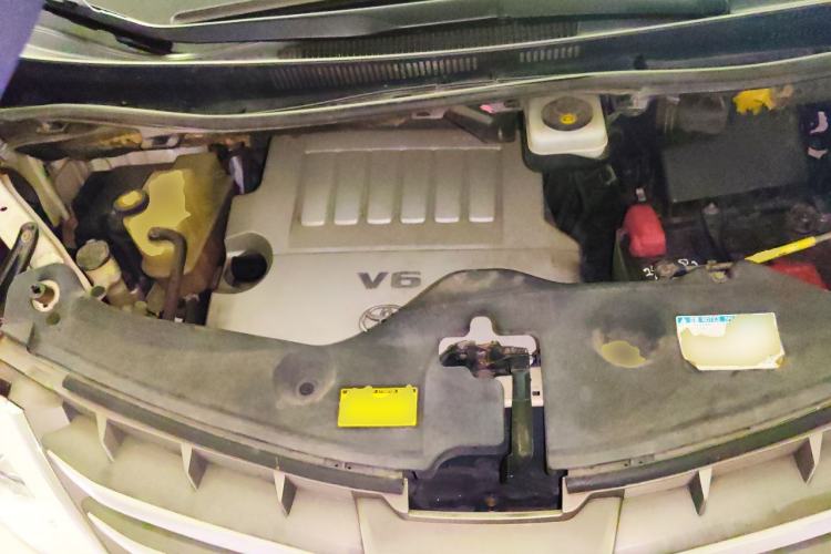 Used Toyota Alphard 2012 3.5L Luxury Edition Engine Bay