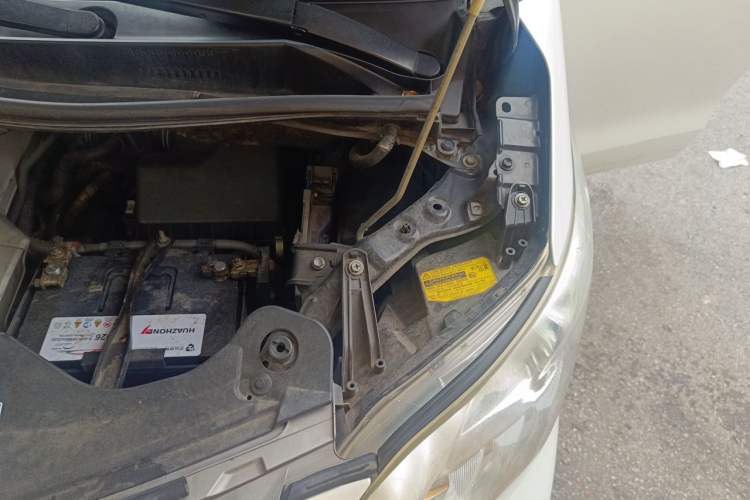 Used Toyota Alphard 2012 3.5L Luxury Edition Engine Bay Left