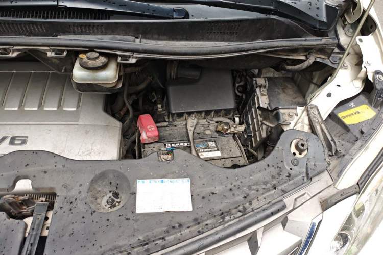 Used Toyota Alphard 2012 3.5L Luxury Edition Engine Bay Left